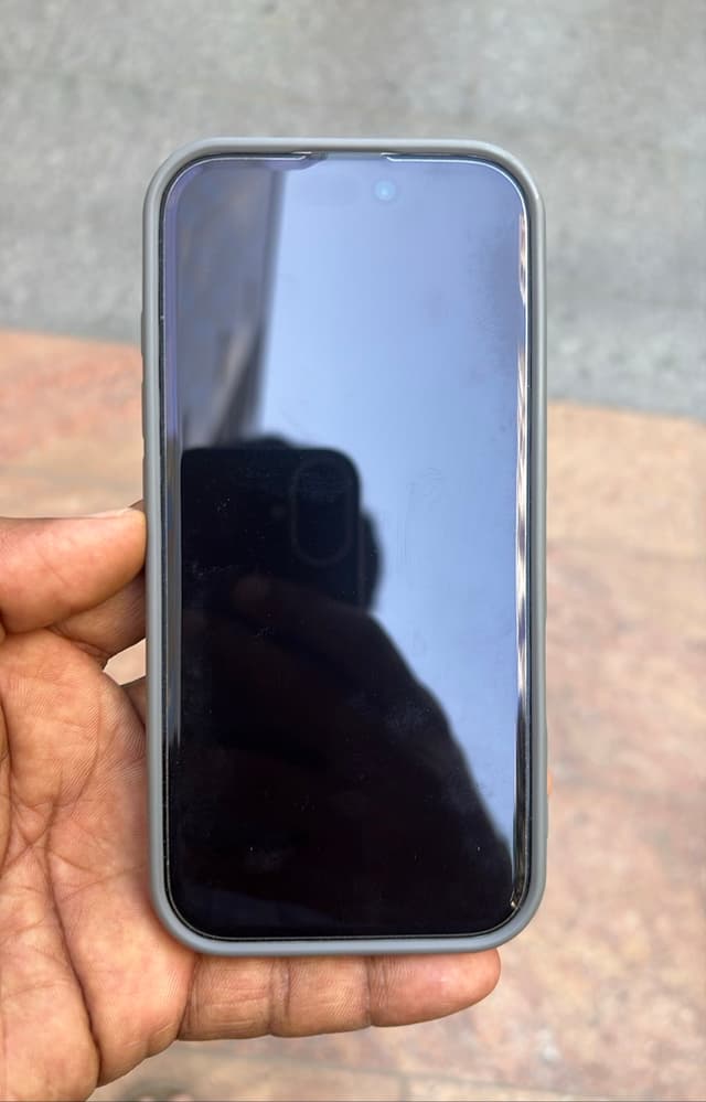 Smartphone (Model Unidentified) Grey Case