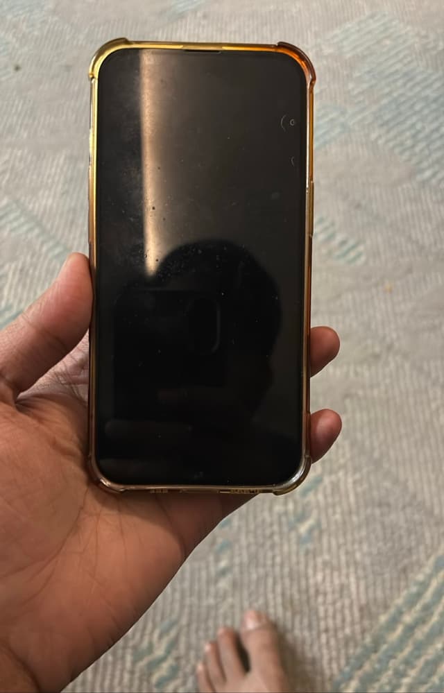 Apple iPhone 13 Smartphone