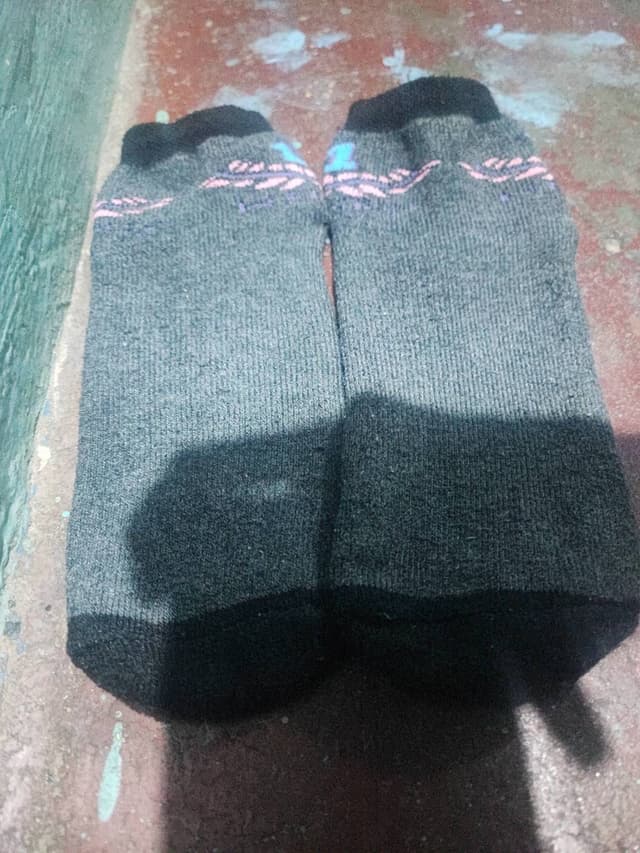 Grey Wool Blend Socks with Pink Pattern